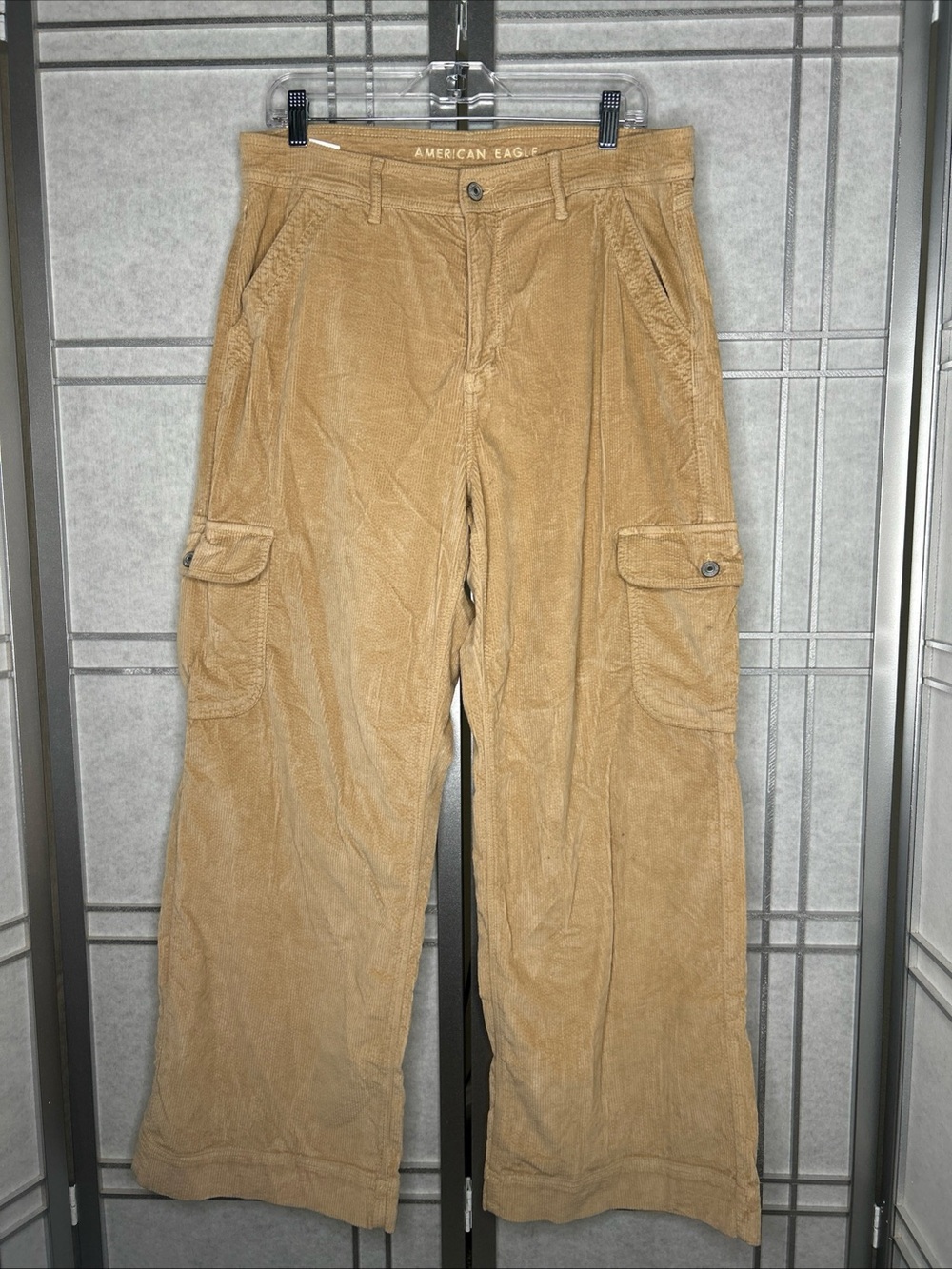 American Eagle corduroy cargo pants women’s 14 Long tan wide leg stretch